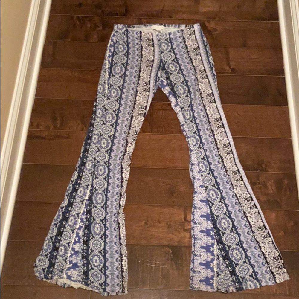 Patterned flowy pants